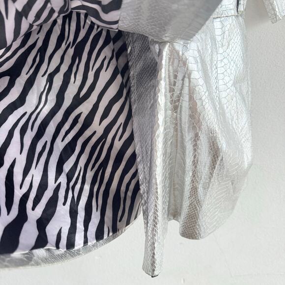 Y2K Wet Seal Snake Print Trench Coat Metallic Silver Jacket Womens S Vtg 2000s - Picture 3 of 9